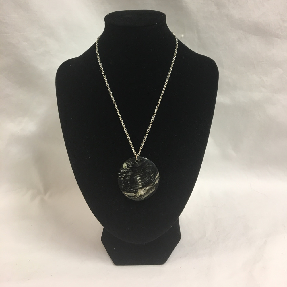 + Cute Mother of Pearl Necklace
